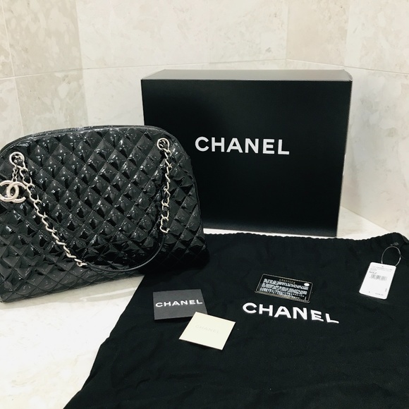 CHANEL Handbags - CHANEL Bag Black Mademoiselle Bowling Quilted Patent Leather UNI Noir30 cm